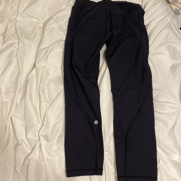 lululemon black capri leggings size 6 - Picture 2 of 2